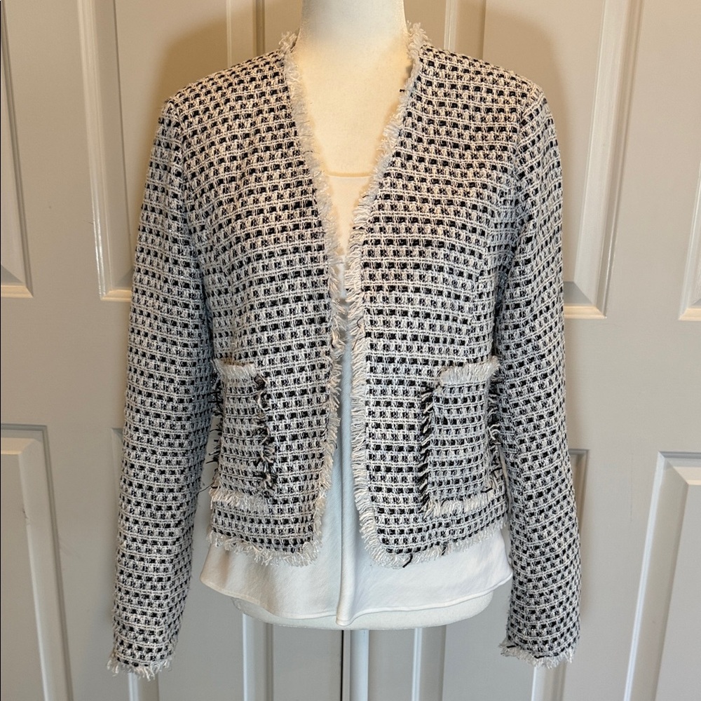 Chic Neiman Marcus Black & White Tweed Jacket Size M - Picture 2 of 4